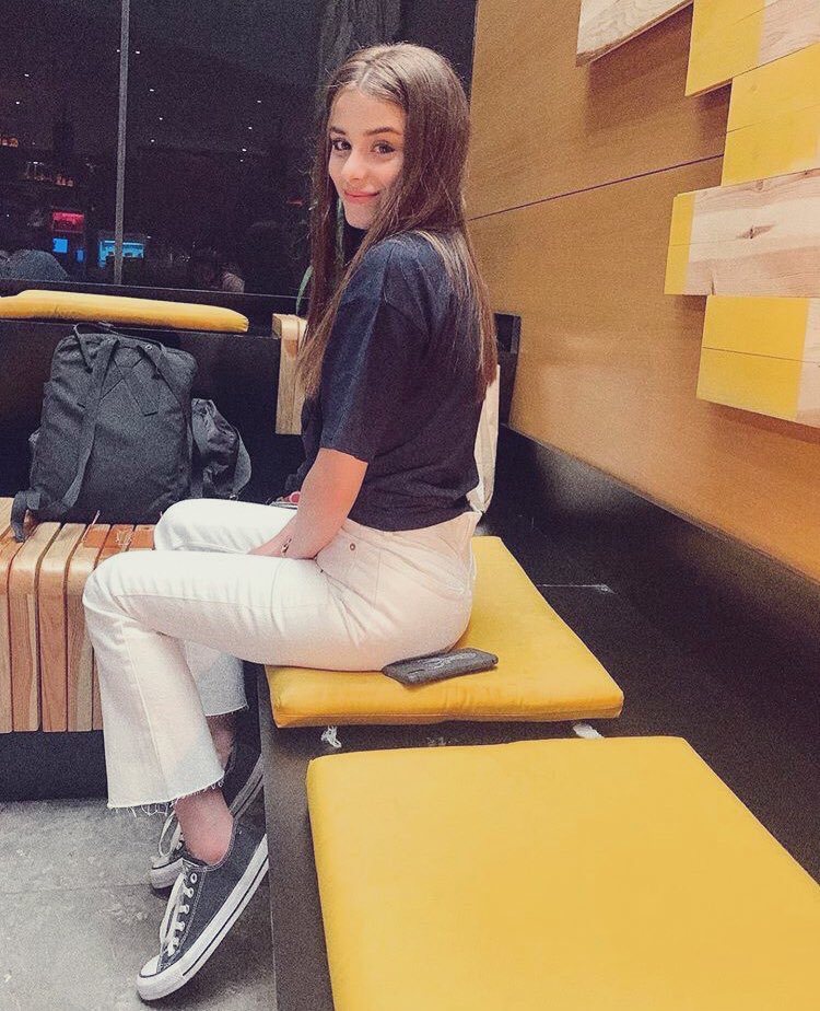 Hiç bir yüz güzel değil senin yüzünden 💛🐥 #ilaydaalişan <a href="/ilaydalisann/">İlayda Alişan</a>