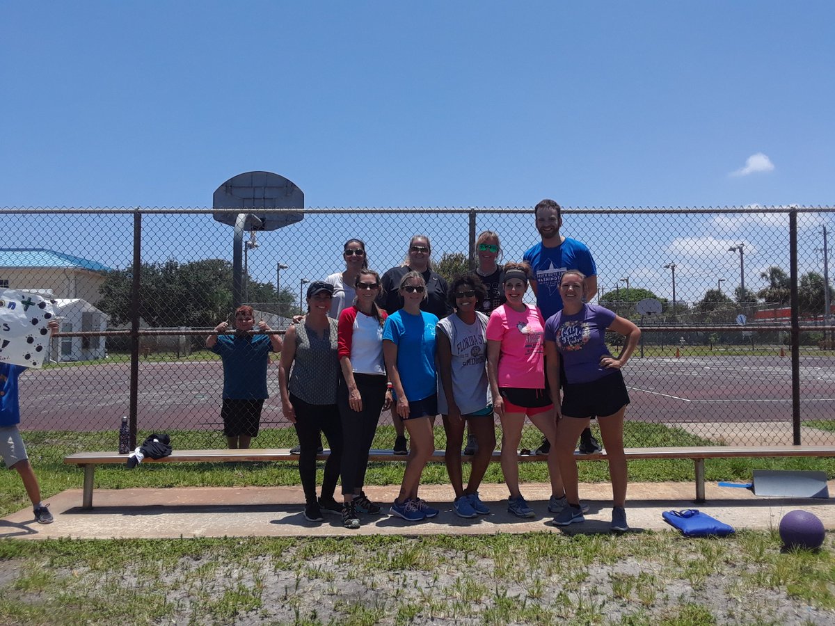 LutterJocelyn's tweet photo. Staff team after our kickball game!!! https://t.co/PyR9jR5SaG