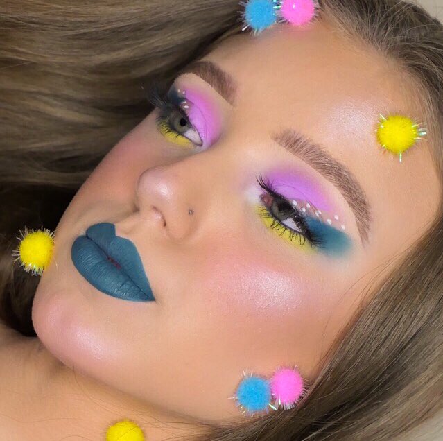 julla_21's tweet photo. @JeffreeStar It would be a dream come true😭 #JeffreeStarPRList https://t.co/Q10yW8JUKH
