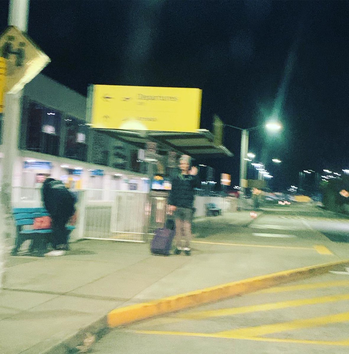 kelloveslife's tweet photo. 3am wakeup ⏰
4:20am dropoff🛫
6am nod off 
#momlyf https://t.co/zEc9EXTrdm