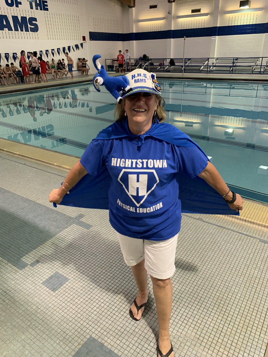 Hightstown2019's tweet photo. .@mrs_oc showing her school spirit for Superhero Day, dressed as Super Ram🦸🏼‍♀️🐏!! Next up is Tropical Day!!! Let’s get those class cup points, 2019! 🌊🌺🌴🥥☀️🕶 https://t.co/jlnVBC6RdZ