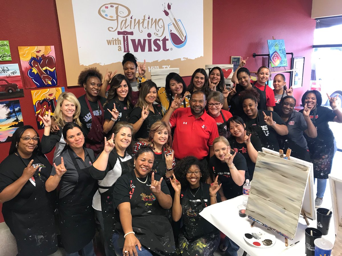 Highlands family painting bright futures for future scholars #2019-2020! #Highlands #family #EOY #Summer2019 ⁦<a href="/dapatton/">Damian Patton</a>⁩ ⁦<a href="/bee_counselor/">Betsy Bejarano</a>⁩ ⁦<a href="/GPowellCleary65/">Gayle Powell-Cleary</a>⁩ ⁦<a href="/miraldamonse/">Monserrat Miralda</a>⁩ <a href="/maritza_2017/">Maritza</a> ⁦<a href="/KLovingKinder/">Kenna Haynes</a>⁩