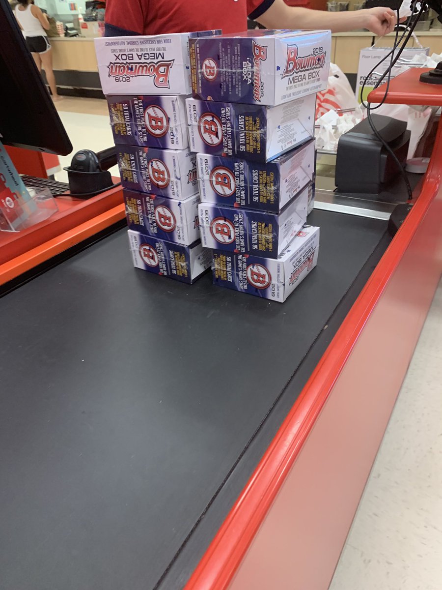 TheKingTrout's tweet photo. #megaboxes #bowman #12MoreAvailable #DMme @WatchTheBreaks @CrackinWax https://t.co/AFo6rjmDEA