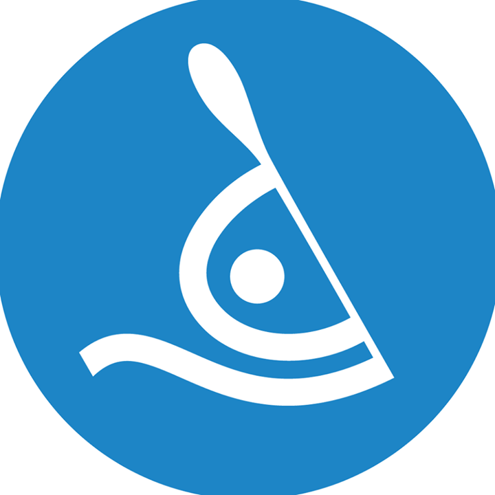 AwsomeDay's tweet photo. Way to add some excitement to kayaking https://t.co/rbaAOogAkL https://t.co/GhoGCPp1ba