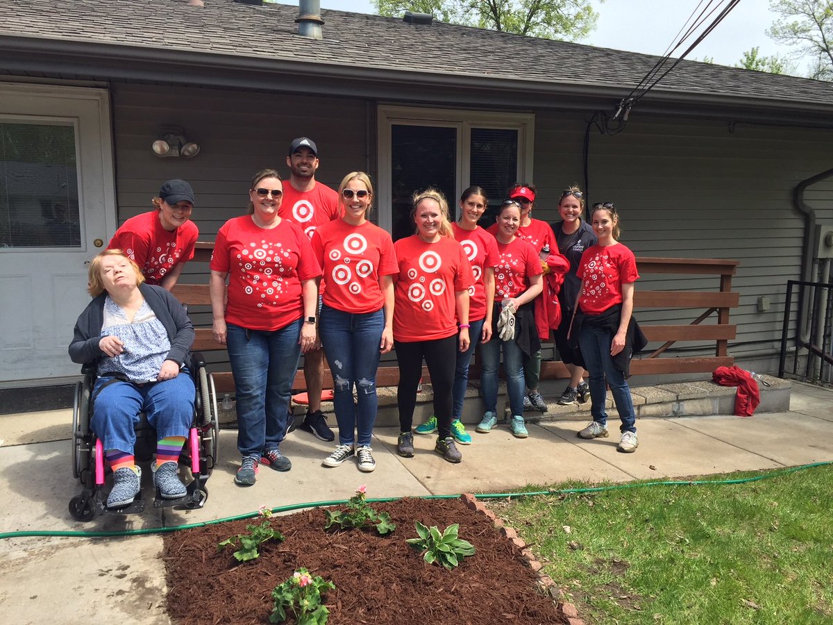 LivingWellDS's tweet photo. @Target volunteers ROCK! Thank you to the 75 volunteers who came out last week &amp; provided all materials &amp; elbow grease to overhaul the landscaping at SIX of our homes.  https://t.co/UFIc5Fgly4
#TargetVolunteerCouncil #GiveJoyGetJoy #LiveWell #MNVolunteer https://t.co/BMTihCVsdF