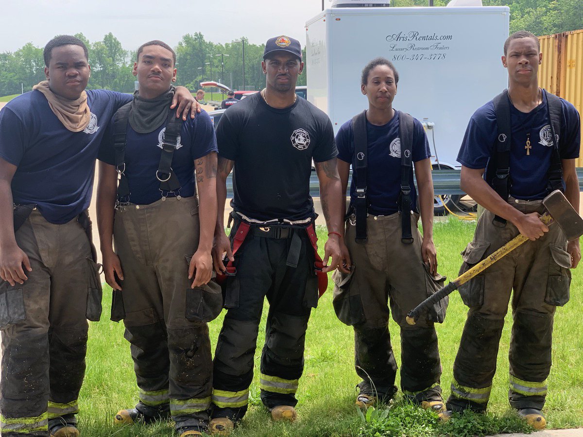 whcs_tigers's tweet photo. Congratulations to our Fire Academy Cadets who completed their final class today and showed off their newly acquired skills #TigerPride #WHCSDWay https://t.co/B5hEIel89O