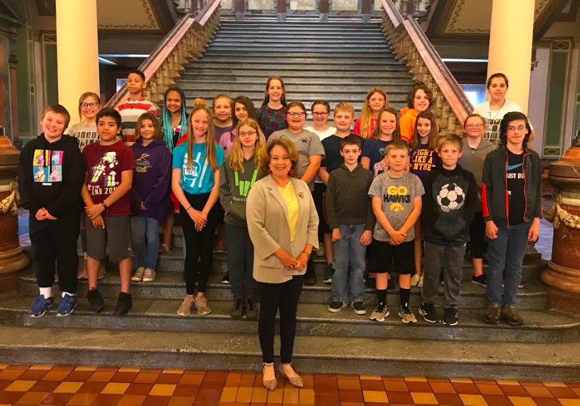 BlakePeck14's tweet photo. 5th and 6th grade had a Special Visitor at the Capitol today. Thank You, Annette Sweeney, for taking the time to hang out with us and inform us about your role as a State Senator. #AldenPride #IFACadetPride https://t.co/uet4nL1v1Z