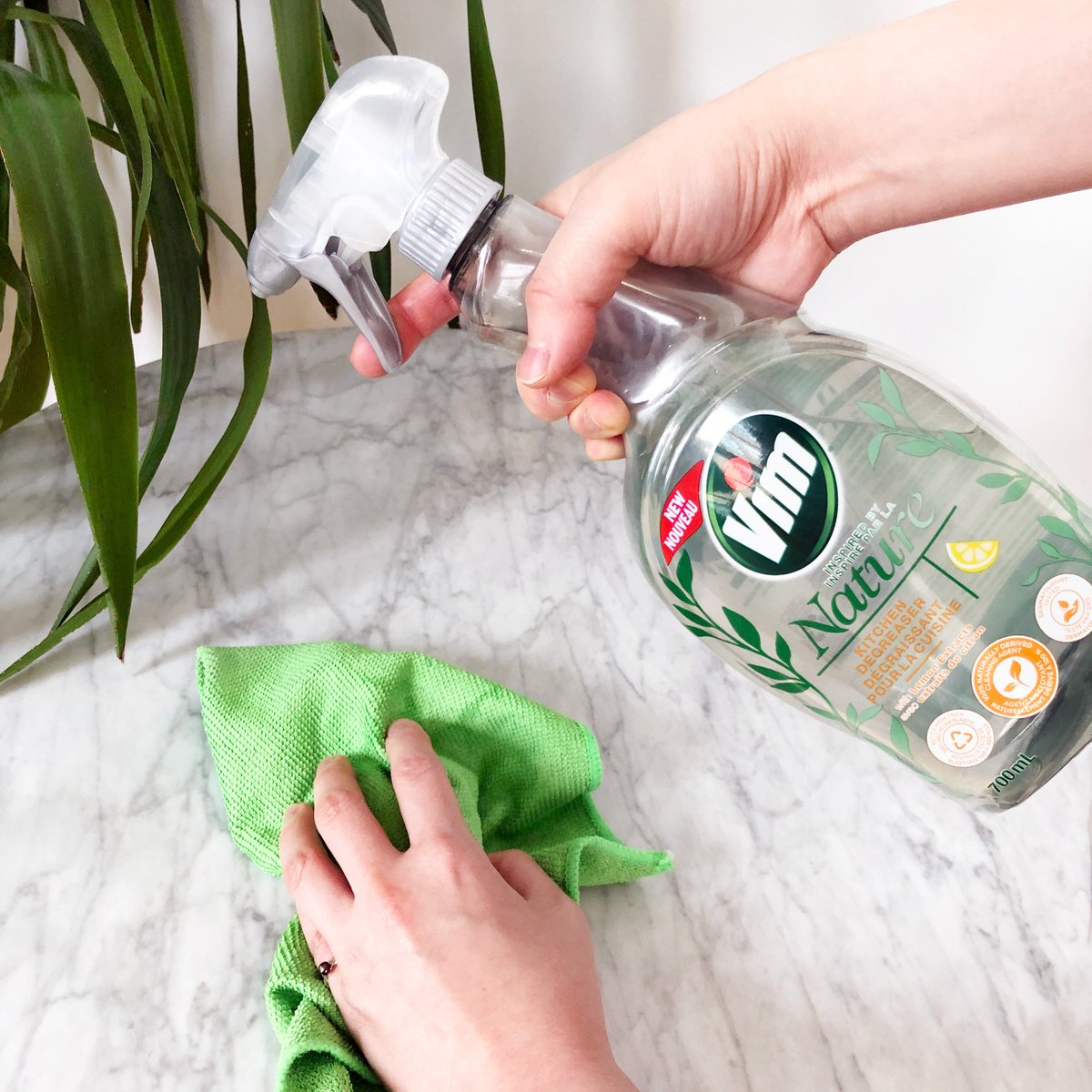 Do you have yet to tackle spring cleaning but need a little motivation? 😅 @VimCanada is back with an offer for 2 NEW products that are Inspired by Nature: Anti-Limescale Bathroom Spray and Degreaser Kitchen Spray. ☀️ 

APPLY HERE: familyrated.com/article/new-fa… #VimInspiredByNature!