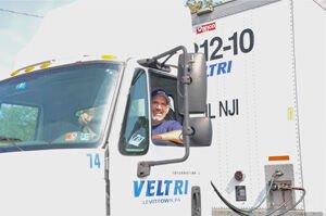 VeltriInc's tweet photo. We're Hiring! 
Visit the link to learn about why should choose #Veltri, and what we offer to our #drivers. 
https://t.co/KGLIhgXF5T
#TruckingIndustry #trucker #TruckDrivers #GameChanger #DriveForVeltri #DriveForALiving #trucking #trucks https://t.co/DEok1hpZA4