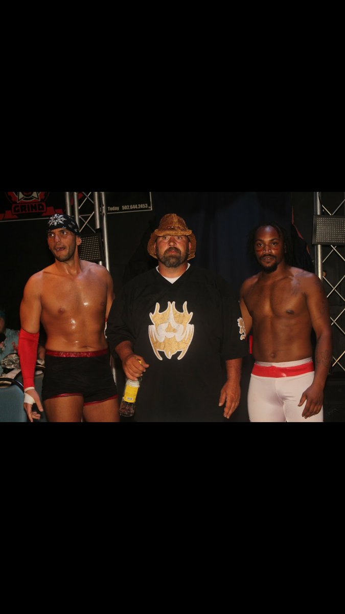 CDagger28's tweet photo. Standing with 2 legends in the business. Raul rudo LaMotta, and 2 Tuff Tony. What an honor. https://t.co/tPpxo8EjsL
