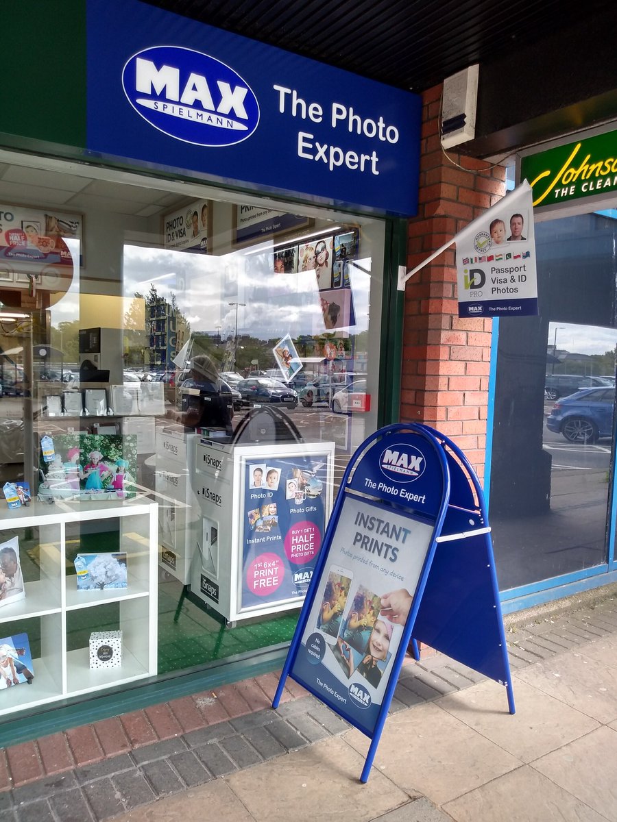 oarea60's tweet photo. Exciting new services at Johnsons berryden now including repairs and alterations , passport pictures , instant prints and photo gifts 📸 pop in for a free 6x 4 print @AberdeenCC https://t.co/iR9RK9B2SU