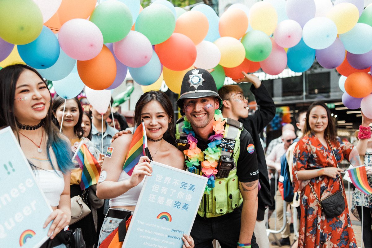 QplusCN's tweet photo. Always be proud of what we are 🌈🌈💪 @BirminghamPride #birminghampride2019 #birminghampride #pride #lgbt #chineselgbt #qpluscn #lgbtpride https://t.co/qOVCljdExF