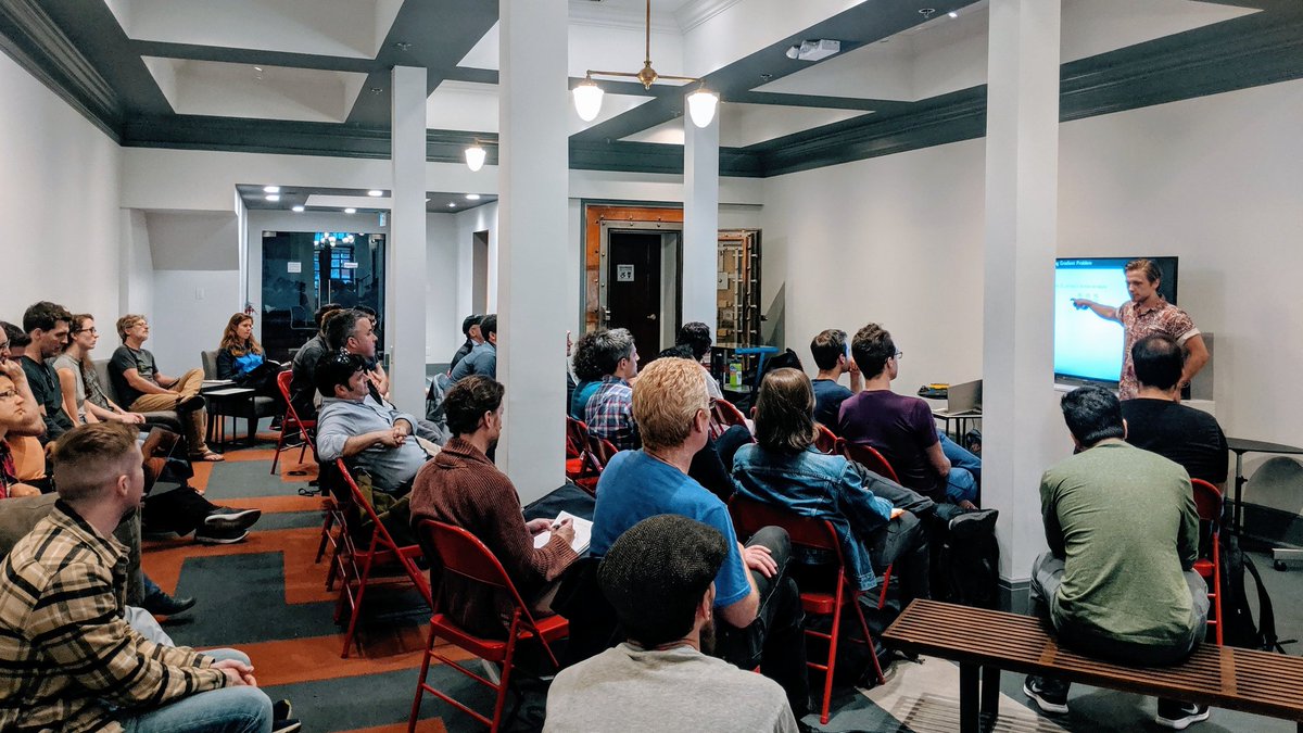 chrisfosterelli's tweet image. Awesome turnout for the Victoria Machine Learning Meetup tonight! #yyjtech