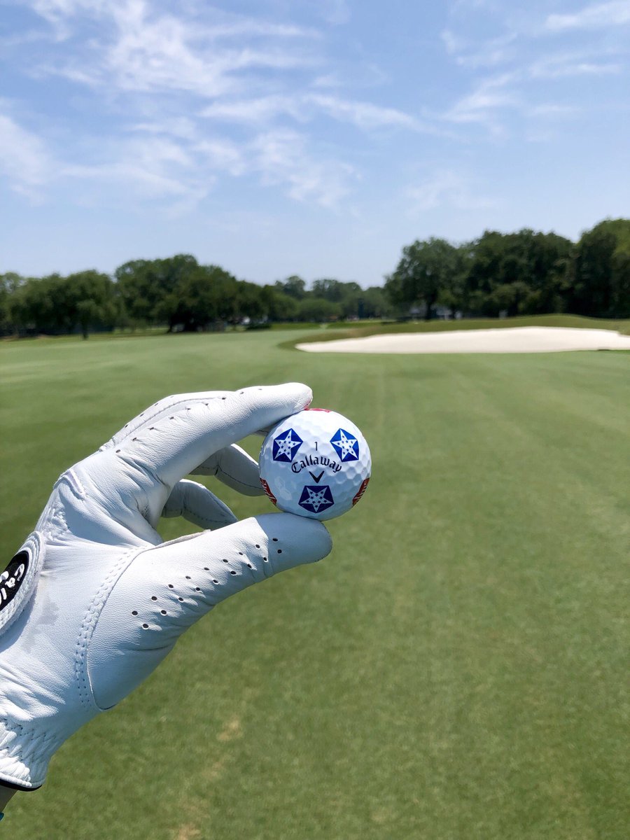 mpressel's tweet image. Excited to tee up this beauty tomorrow at the #USWomensOpen!! Stars and Stripes Chrome Soft Truvis FTW!! 🙌🏻🇺🇸❤️ #letsgo #notahandmodel