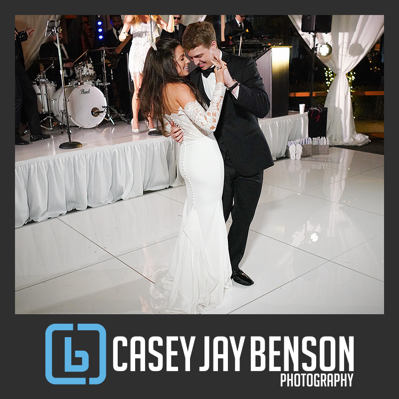 CaseyJayBenson's tweet image. Don't you just love a first dance?
@hollytreecc @rsvpeventplanning @joankfernandez
#weddingfirstdance #wedding #tylertxwedding