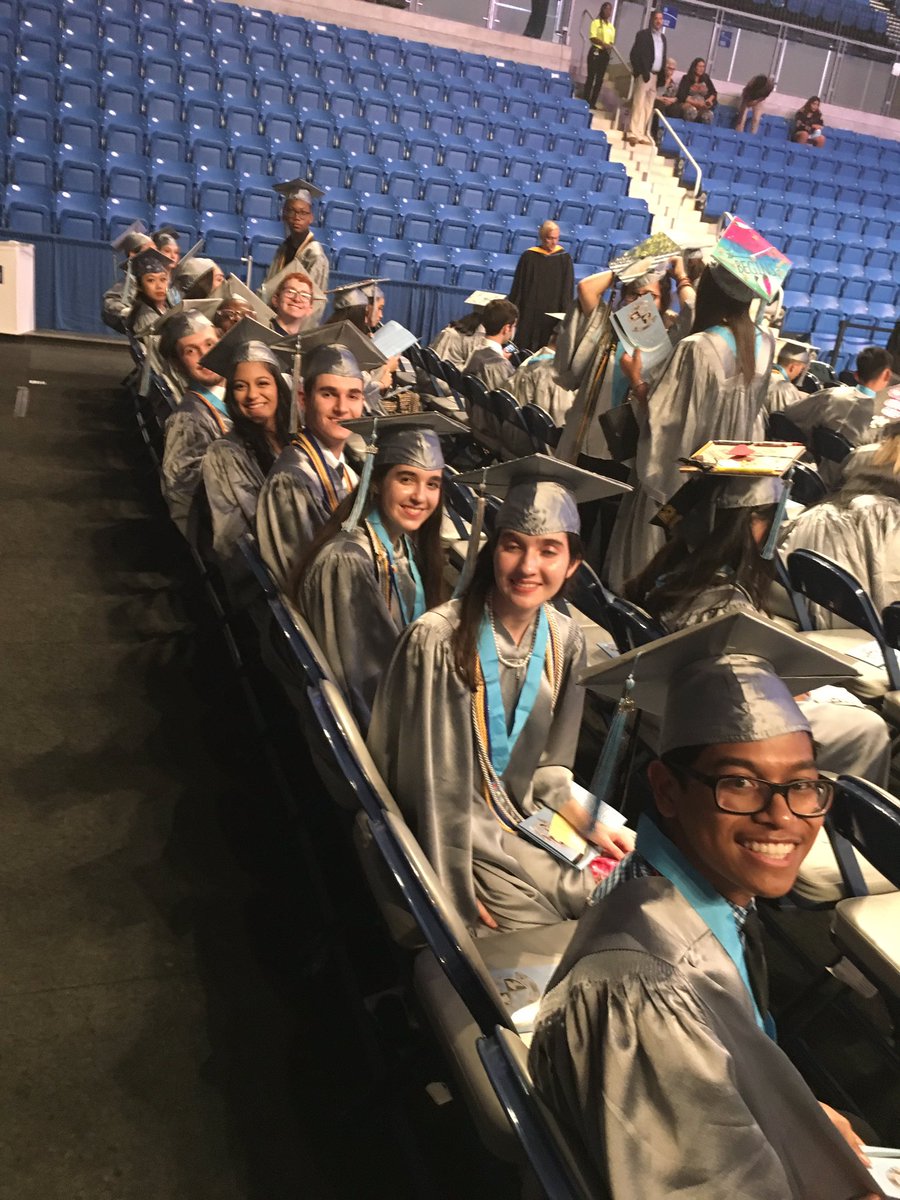 WestBrowardHigh's tweet photo. https://t.co/MHMF7NXWW1