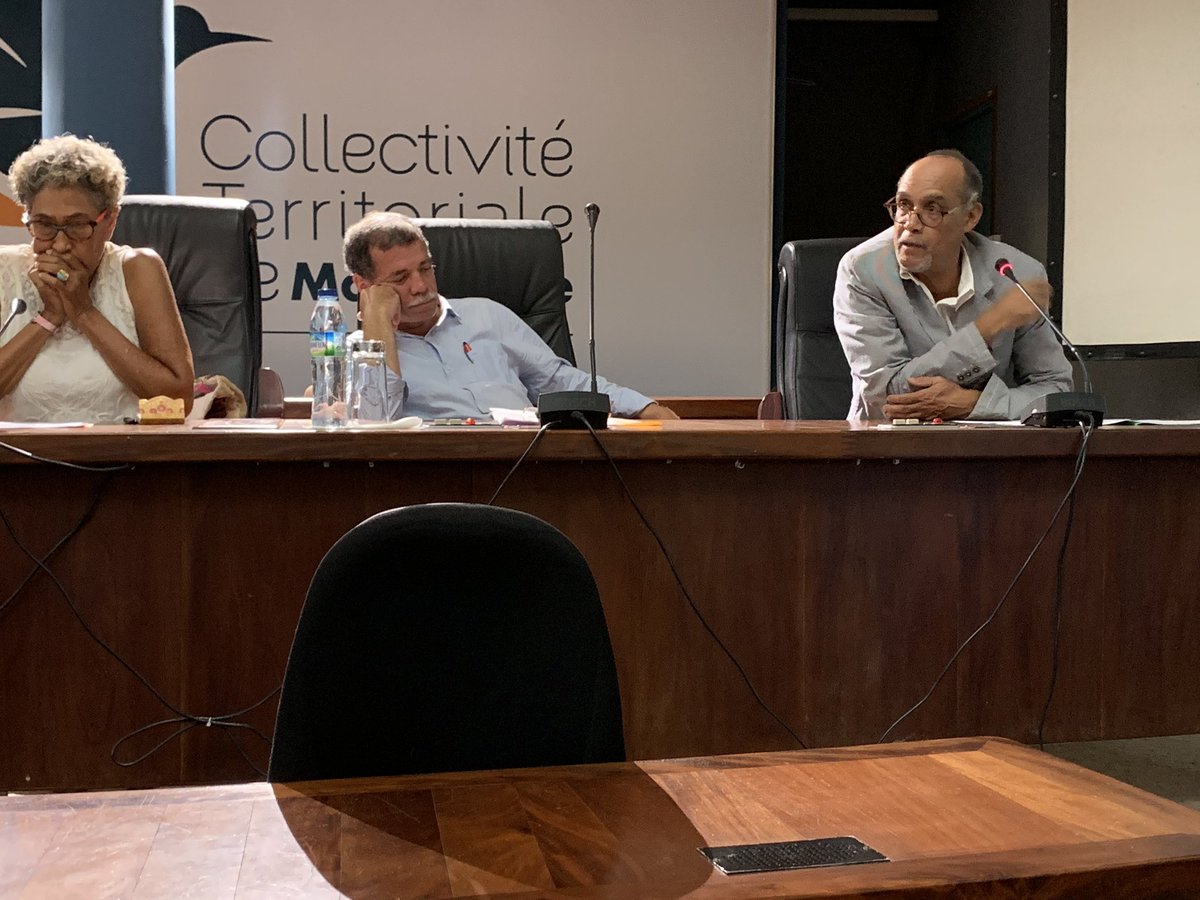 AMPI_MQ's tweet photo. À l’invitation de @FAMartinique « Mémoire partagée » avec les Grands Témoins de la #Martinique à l’ex Conseil Général à FDF. Des #dedicaces de l’ouvrage prévues, suivies d’une collation. Il y a encore des #places ! L’@AMPI_MQ fière d’avoir contribué avec #Comia #Coderum #SNEMBG https://t.co/crIiBPSwye