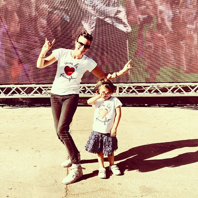 inesaking's tweet image. We are family... bit.ly/2HJsJGD