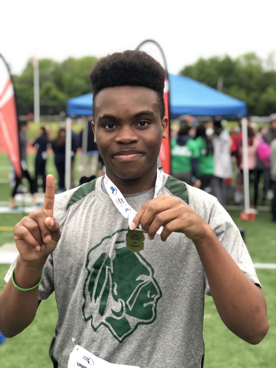 MrBreault_DHS's tweet photo. 2019 Division 1 Unified Track
STATE CHAMPION in the 100m... Donald Turner! 💰🥇 #PodiumChasing #ChooseToInclude https://t.co/NQlowUbJQ4