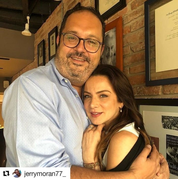 jaquemnavarro's tweet photo. Maravillosa #silvnavarro y #jerrymon https://t.co/uczeL8Jer0