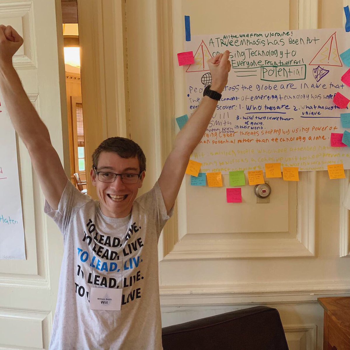 alvarez_ssc's tweet photo. We took 10 UTSA Business students to a second Leadershape Institute session in Champaign, IL! The students made lasting friendships and discovered their personal leadership qualities!
#transformationtuesday #Utsasummer #leadership #UTSACSPD #CSPDeffect #toleadlive #summer https://t.co/Jnp9gbcVbz
