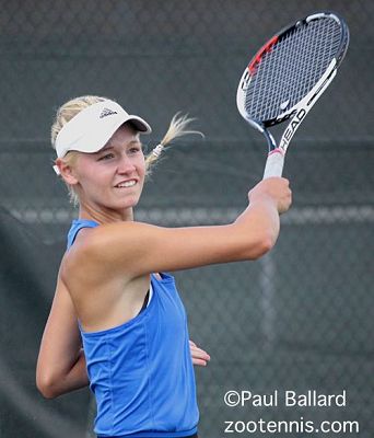 ParsaBombs's tweet photo. Four-star recruit @MegColeman1 (#94 in the class of 2020 / #2 in Indiana @TennisRecNet) has decided to stay in-state and has verbally committed to @NDWomensTennis. Won the USTA Midwest Level 2 Open Championships in singles and USTA Midwest Level 1 Closed Championships in doubles. https://t.co/z1G9eWURav