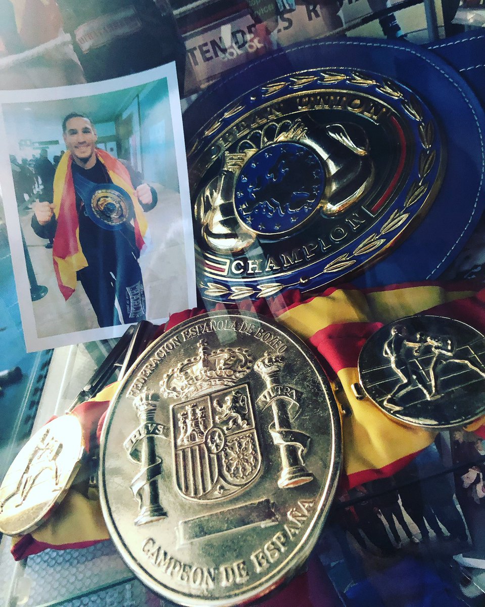 Jesus20612932's tweet photo. Vamos por mas puñetaaaa !! #diossiempredelante #blessed #boxeoespañol #sport #dreams #entrena #descansa #comesano #Champion #NoPainNoGain https://t.co/aEkLlKI7zq