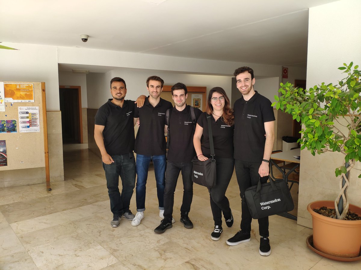 izadiegizabal's tweet photo. Thank you for this unforgettable year API expert @carlosaldaravi, particles optimiser @Marcosaurios, all rounded @Mr_Flaviu and fellow Project Manager and peace bringer @AlbaGAller. 

Thank you for being part of this @hellokwee adventure! 

✨👨‍💻🍉🥝👩‍💻✨ https://t.co/OwmRBO8mfx