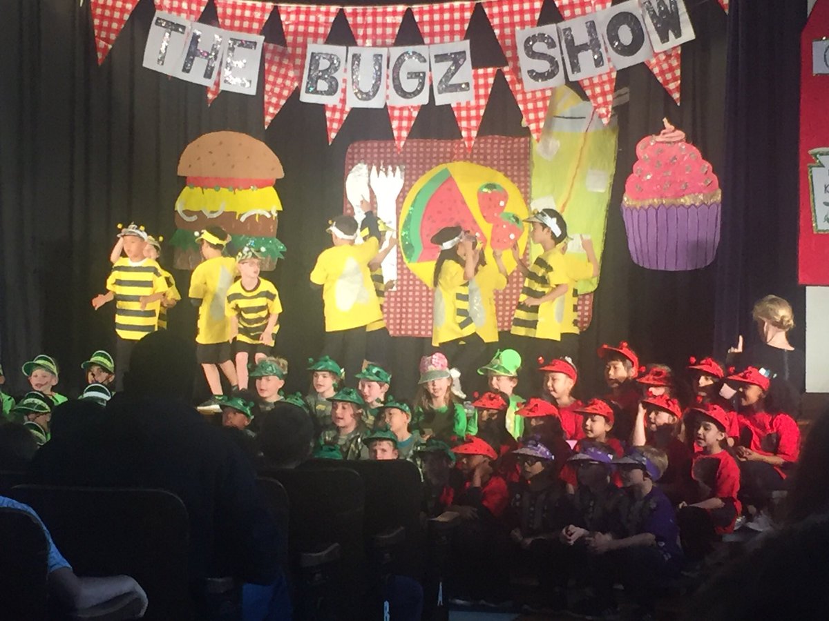 We got to see the first grade Bugz play today. What a wonderful tradition!