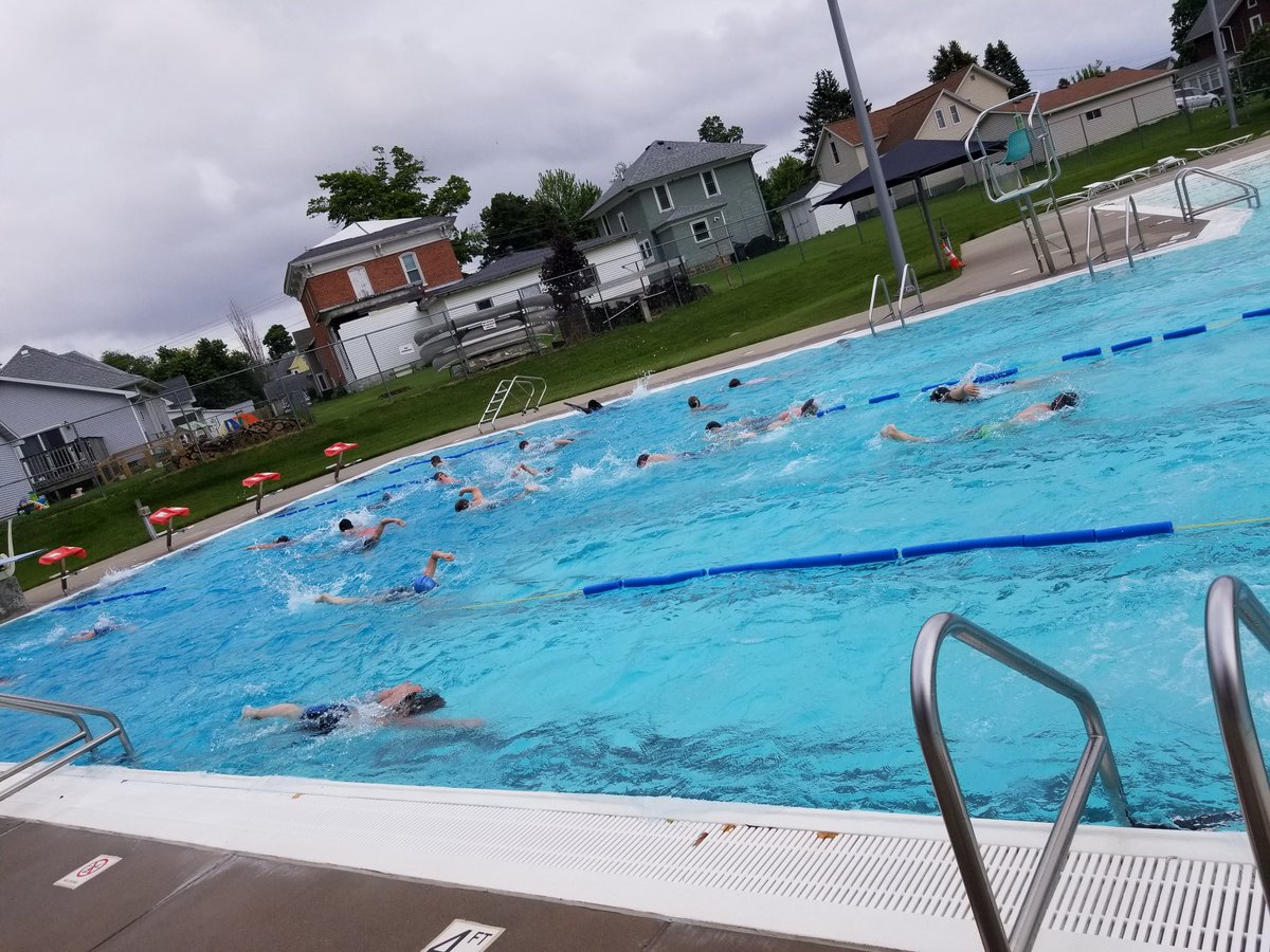 MarkAlbertsen's tweet photo. And so it begins.... 
#dysartswimteam2019
#workinghard https://t.co/xiUedbZMo9