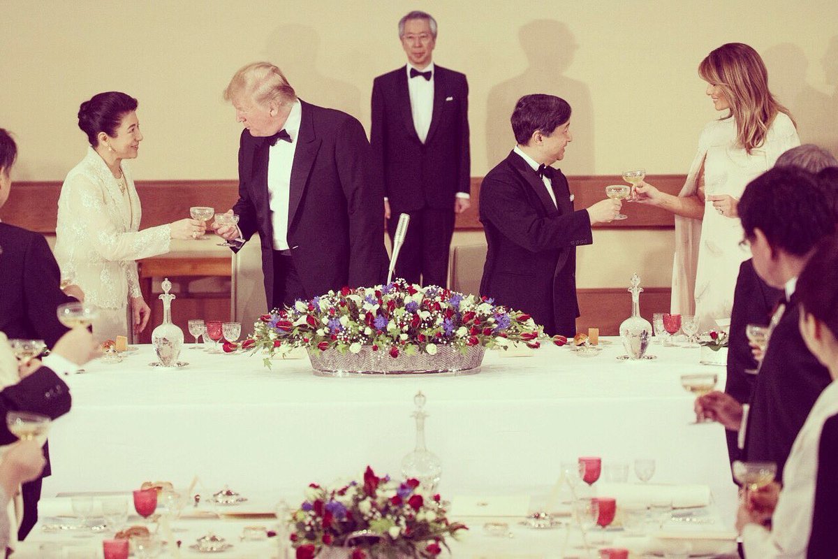 FLOTUS45's tweet image. Thank you Emperor Naruhito and Empress Masako for hosting us in the Imperial Palace. We enjoyed meeting so many wonderful people!