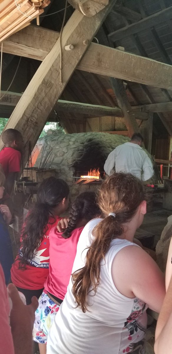 CoachKristinTCM's tweet photo. It sure was a hot one today! 🔥🔥🔥4th Grade had a great day at Jamestown! #TCMSoars #ReinvestLCS #jamestownsettlement https://t.co/1uBeojpzNy