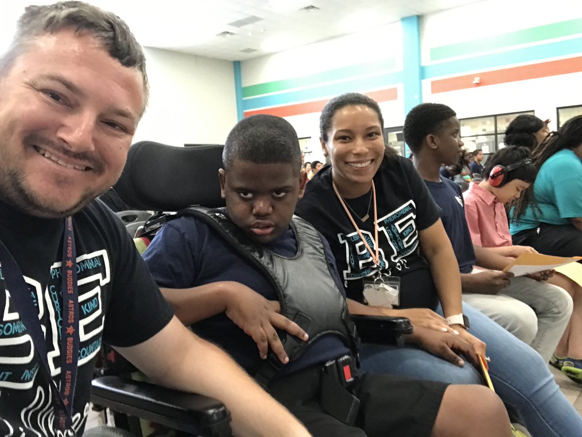 Mrs. Kincade tweet media