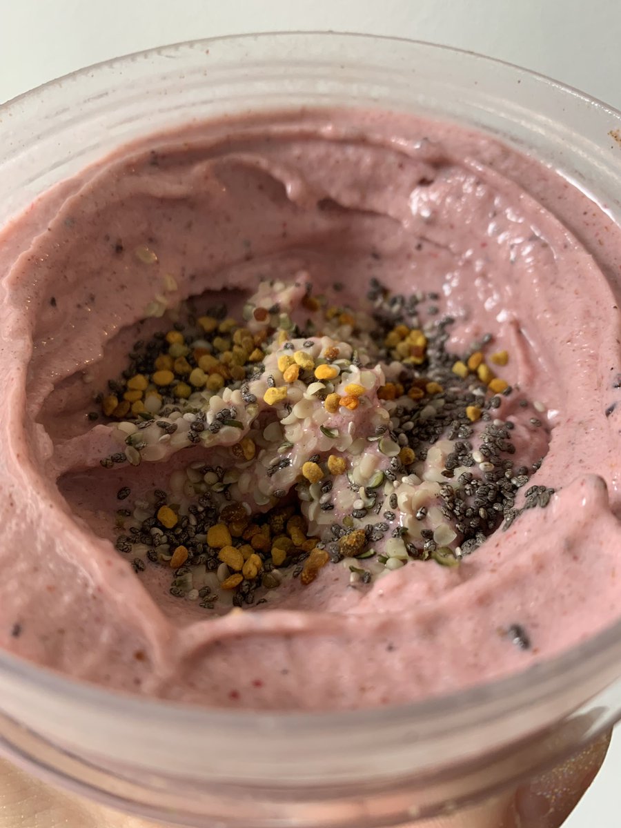 805Fit's tweet image. Colors of the rainbow in my morning smoothies. Pure yum