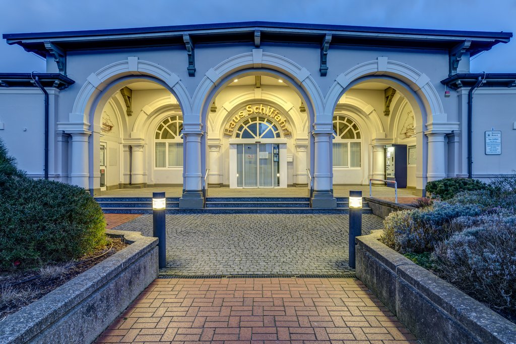 Solar4k's tweet photo. Wikipedia picture of the day on May 30, 2019: “Haus Schiffahrt” in Norderney, Lower Saxony, Germany https://t.co/HXLuShS2yI https://t.co/l8jZjL14kA