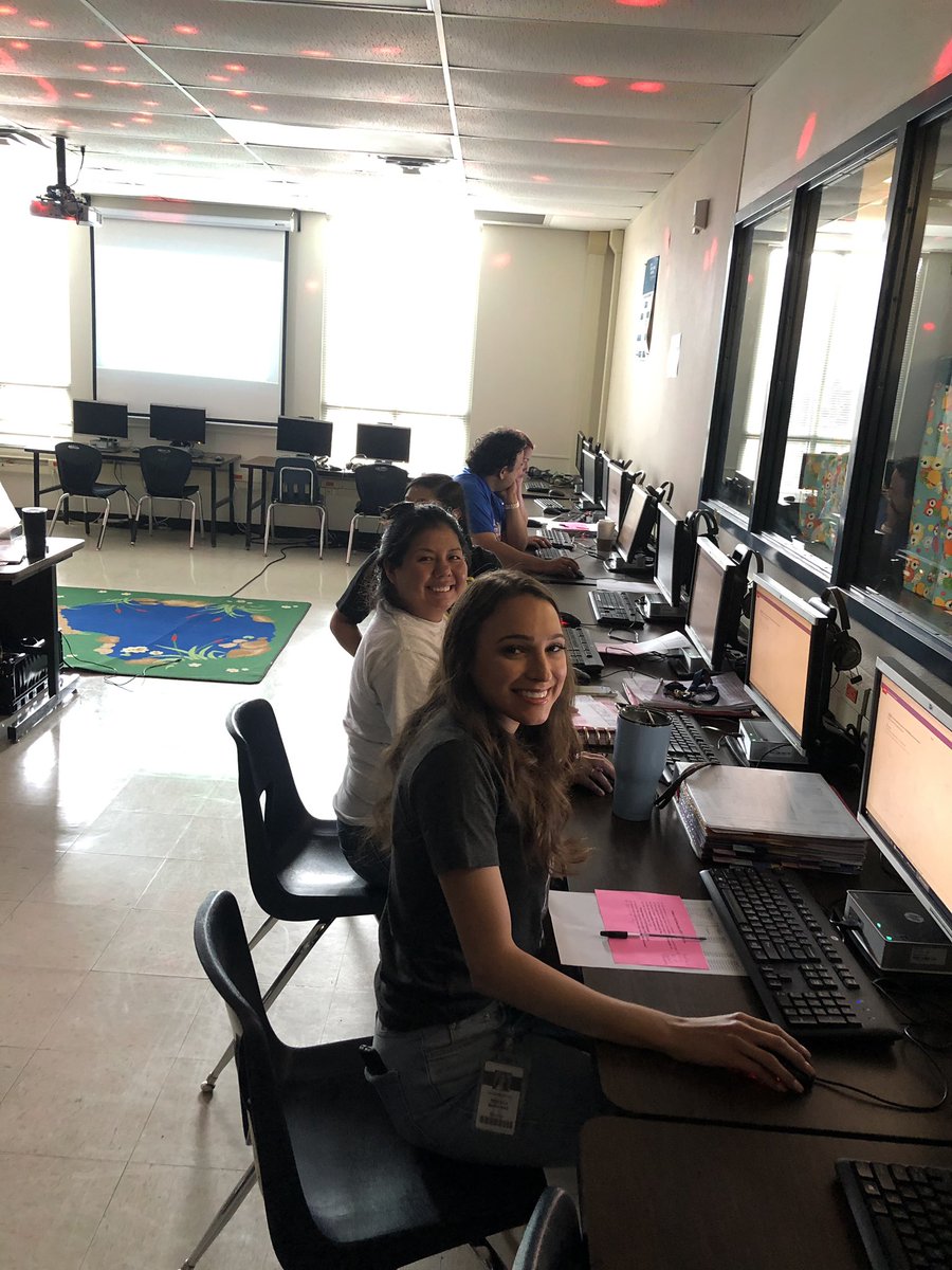 RCarrizales80's tweet image. Don’t let their focus fool you! Our Kinder, 1st &amp;amp; 2nd grade teachers enjoyed our annual RTI Archive Party! See you tomorrow 3rd, 4th &amp;amp; 5th @GabriellaMills @lizguti17 @jess__almaraz @jgarza077 @SillerRosie @NISDCable @HdzMaestro #thisiscable #ThisIsNorthisde