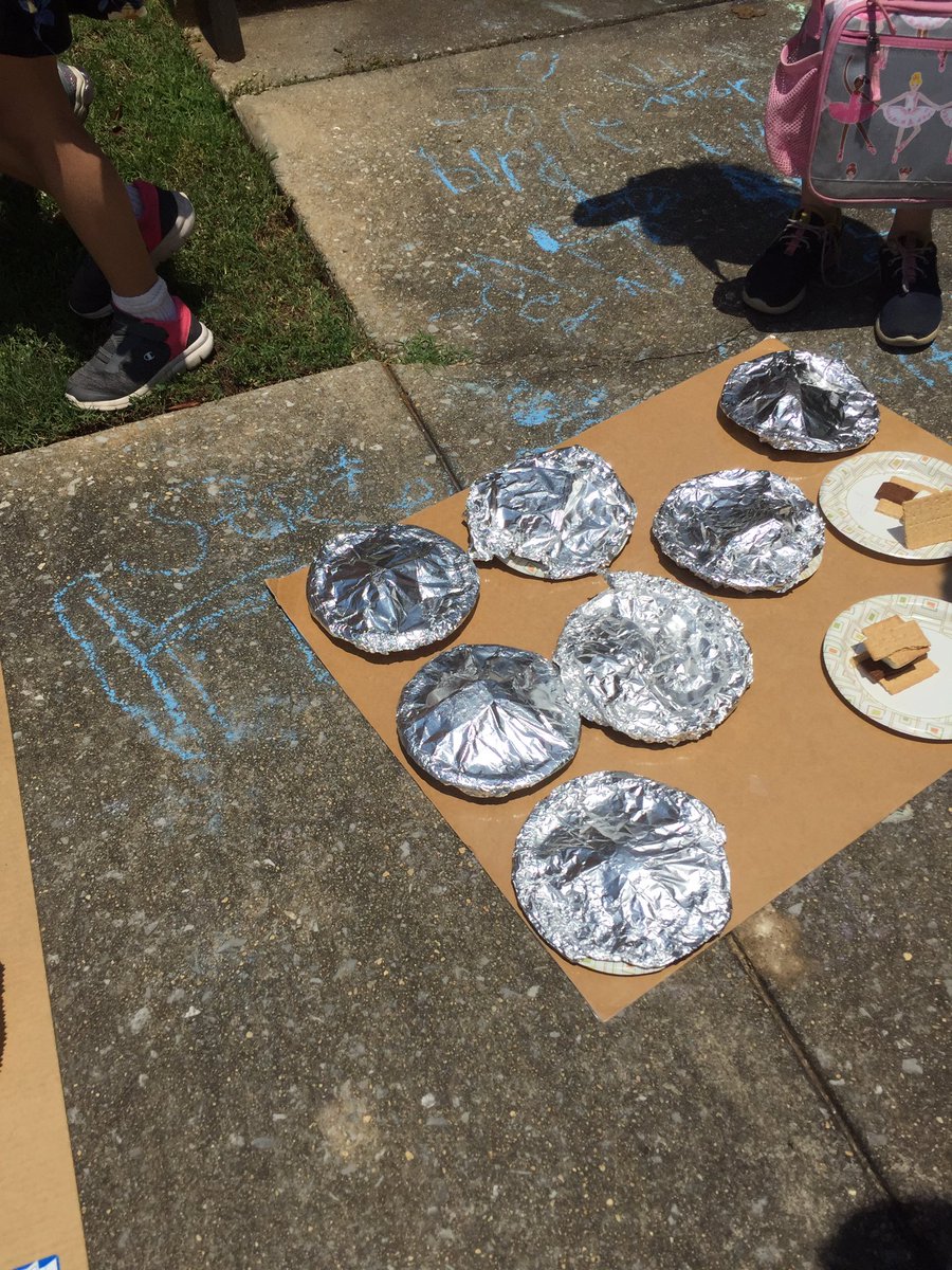jrich1st's tweet photo. Camping Unit: We made yummy S’mores by using solar energy!!! #jnesrocks #iheartjnes #oneathens #happyclassrooms https://t.co/MuTSfHhuSS
