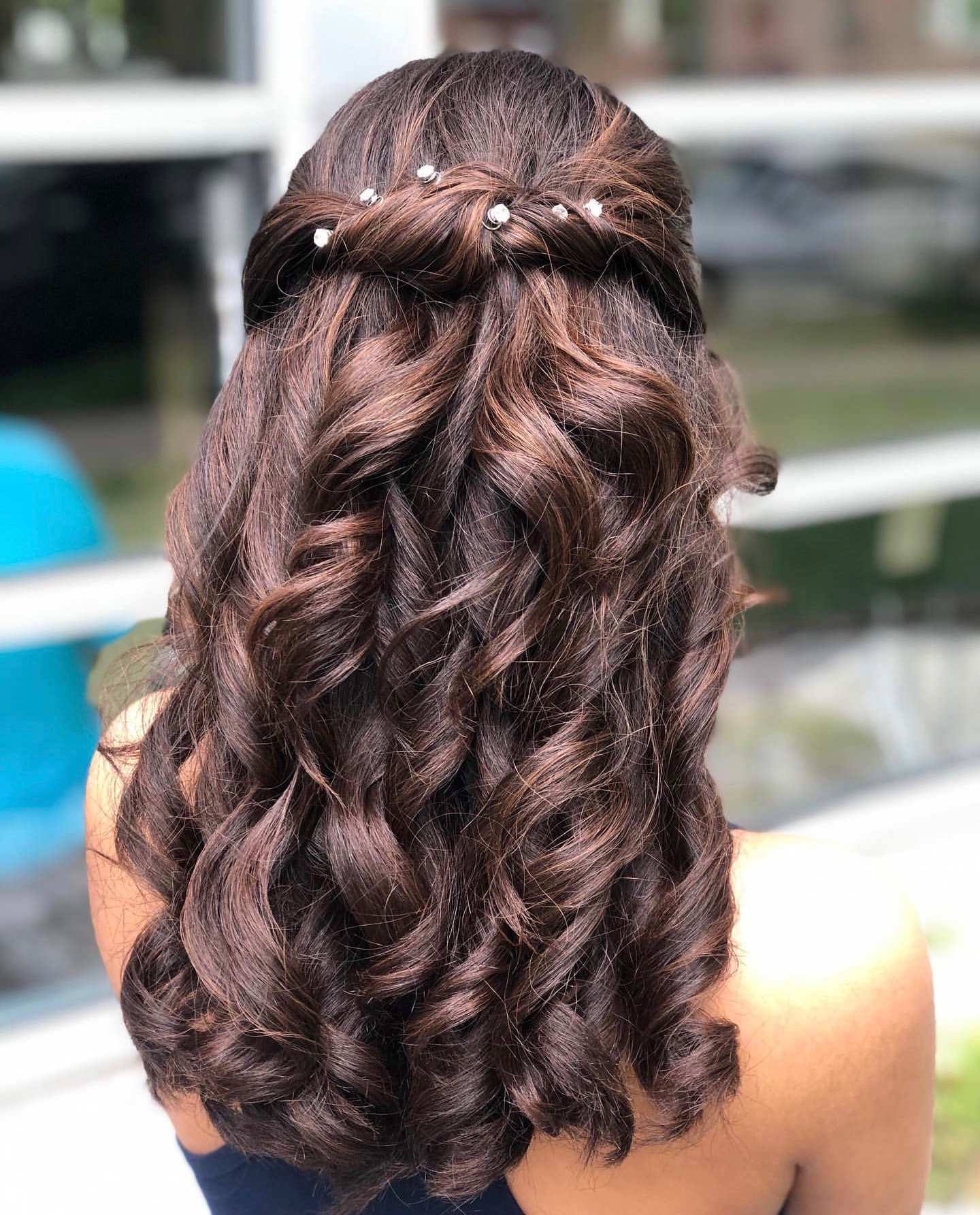 10 Striking Prom Hairstyles to Elevate Your Look – obie6