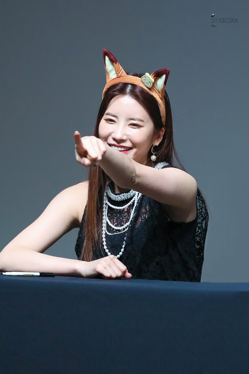 AIDmaxSB's tweet photo. 190405 #다이아 #DIA #NEWTRO #우와 동자아트홀 팬사인회 #기희현 #희현 #캐시 04PICS @dia_official https://t.co/b3QDQyG2qp