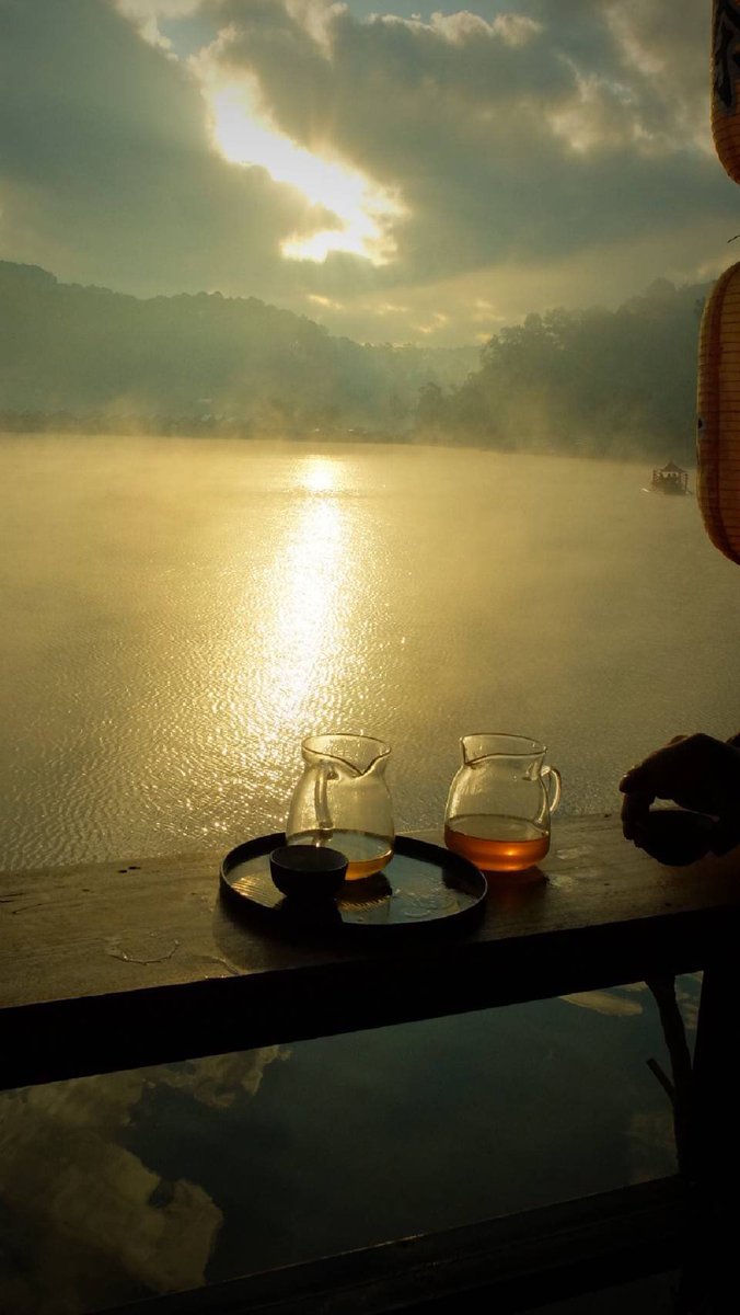 HourAsia tweet media