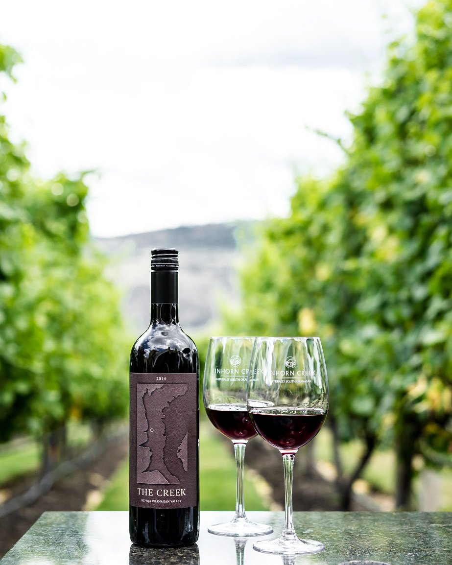TinhornCreek's tweet photo. "Dear Dad, I owe you a lot of money. Here's a bottle of wine worth $55. Call it even? Love, Me". https://t.co/gggeCcedyW #fathersday #daddysfavourite #dadpop #drinkthecreekdry #BCwine https://t.co/j0qzZ2WBe8