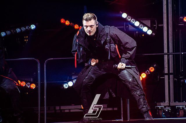 . @nickcarter of @backstreetboys last night in #Berlin! #bsbber #dnaworldtour #nickcarter #backstreetboys #backstreetsback #bsb #everybody #Iwantitthatway #bandphotography #concertphotography #musicphotography #teamcanon #mercedesbenzarena #canon6d #cano… bit.ly/2XelnzX