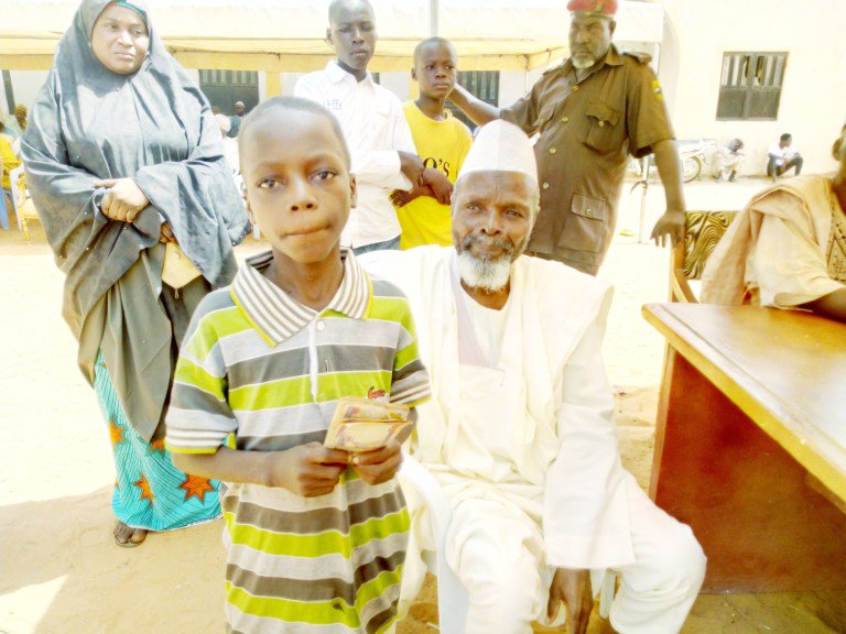 24_hausa's tweet photo. New post (Ramadan: Marasa Galihu 271 Su Ka Ci Moriyar Asusun Zakka - Sheikh Argungu) has been published on Labaran Hausa 24 - https://t.co/kja9NNoQRy https://t.co/gGn6OBbkzQ