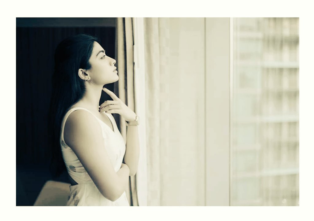 RashmikaTN's tweet photo. Good mrng all Rosh fans.

These recent pictures of my queen @iamRashmika are amazing and attractive.

@iamRashmika mam never fails to attract and amaze us.

Do you guys agree?

Luving you lot mam @iamRashmika 💓 💓 💓

With love
@RashmikaTN
✌️ ✌️ ✌️ https://t.co/byy1KhfKVC