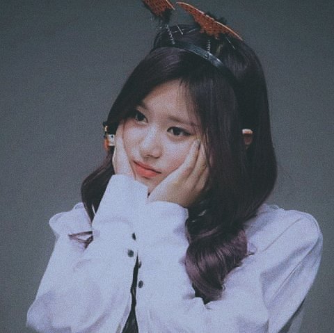 urryunjin's tweet photo. Haiii tzuyu is here💕 masih newbie di rp twt. mind to follow me? ill follow you back😉
#rpindo #rpindonesia #rpina #roleplayerkpop #roleplayerindonesia #roleplayerindo https://t.co/cds30yNBGe