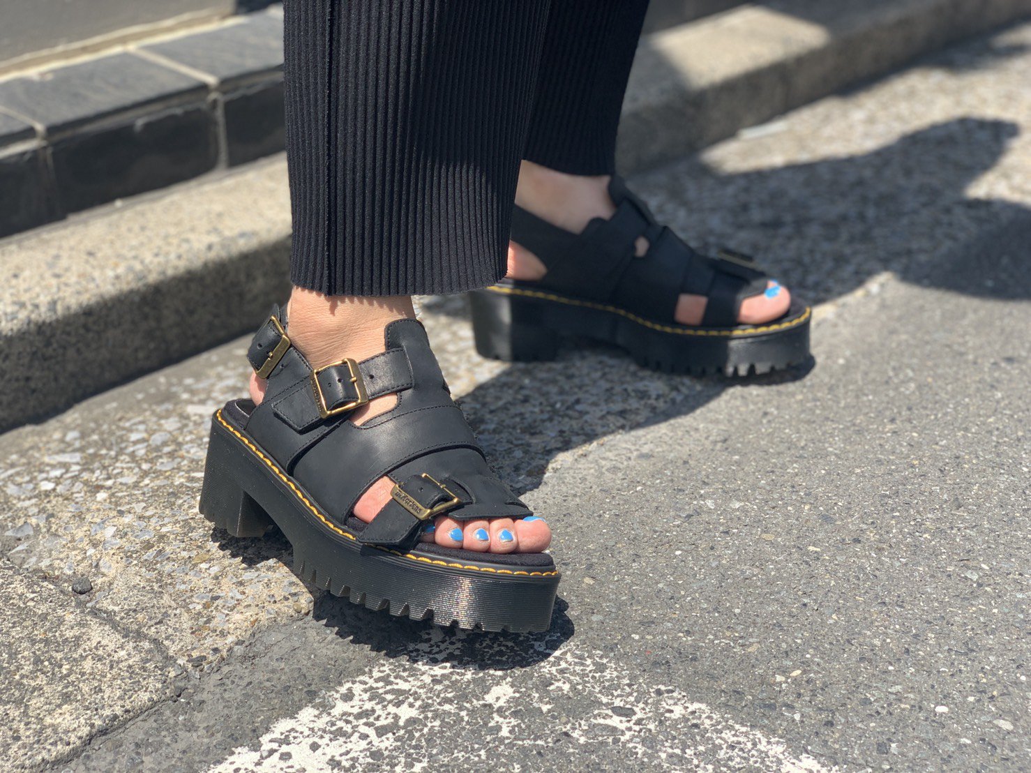 りいたしま Dr.Martens 厚底 サンダル の通販 by ちー's shop