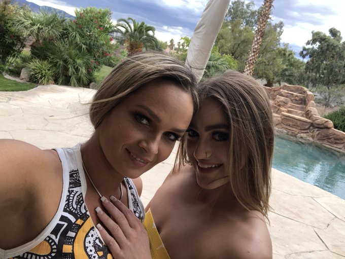 Play time! https://t.co/JHyMg4IsBC