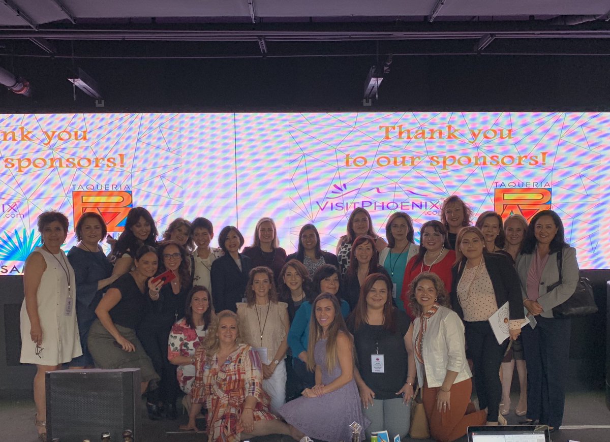 karinjimnz's tweet photo. Great pleasure to welcome and meet Sonoran women leaders from #Hermosillo @CityofPhoenixAZ welcoming reception for Northern Mexico’s Businesswomen Trade Delegation. Bienvenidas a #PHX! #azmexleadership 🇺🇸🇲🇽 

@USConsuladoHer @MayorGallego  @AniAraque @DescubrePhoenix @AzMxCom https://t.co/15YEjqoiNU