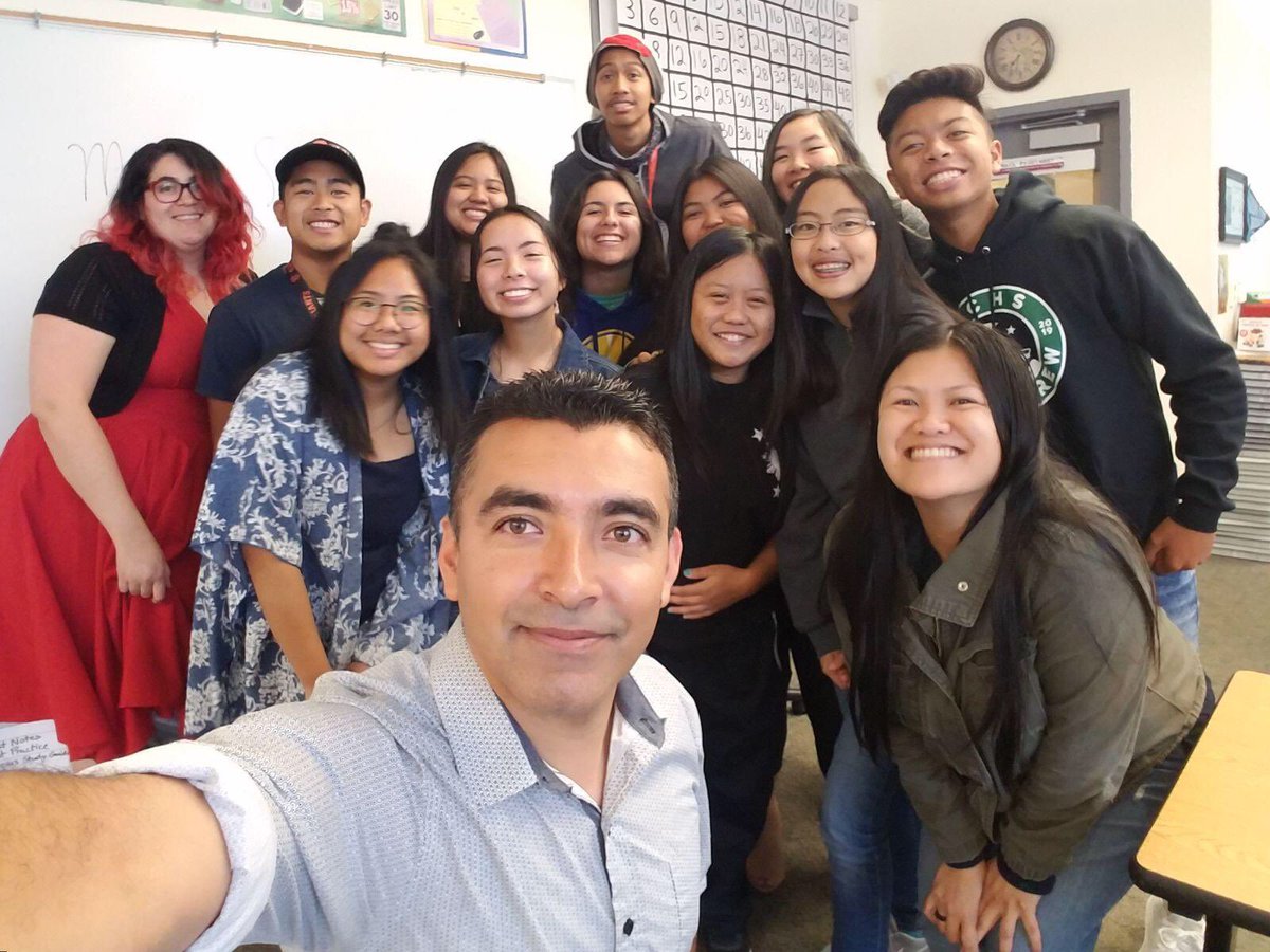 ACHS Link Crew tweet media