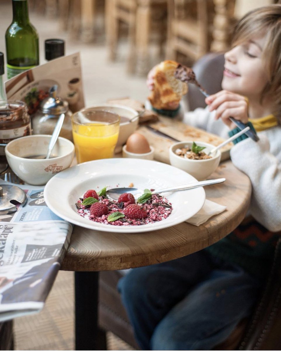 The best Thursday is a Thursday spent with your family. Let us invite you to spend this holiday with us because all our restaurants are open.

 📷 @ellencharlottemarie